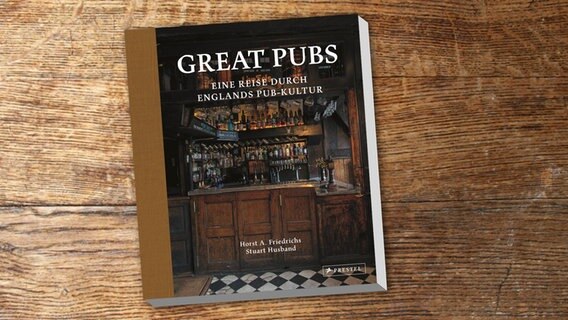 Buchcover: Great Pubs. Eine Reise durch Englands Pub-Kultur © Prestel Verlag 