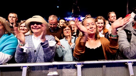 Das Elbjazz Festival 2022 auf Blohm und Voss im Hamburger Hafen © Mischa Kreiskott Foto: Mischa Kreiskott