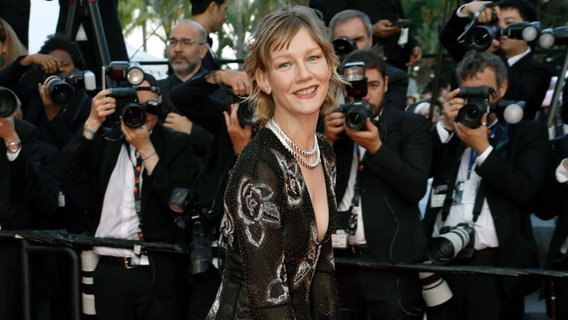 Sandra Hüller, deutsche Schauspielerin, beim Abschlussabend des Festivals Cannes 2023 © Joel C Ryan/Invision/AP +++ dpa-Bildfunk +++ Foto: Joel C Ryan
