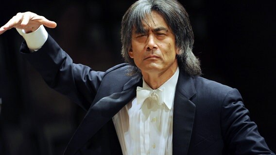 Dirigent Kent Nagano © picture-alliance/dpa Foto: Vladimir Vyatkin