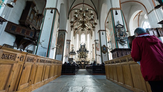 Blick in das Innere der Lübecker Jakobikirche © picture alliance / dpa Foto: Christophe Gateau