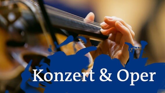 Das "Konzert & Oper"-Logo des ARD Radiofestivals 2021 zeigt eine Hand, die eine Geige hält. Davor der Schriftzug "Konzert & Oper". © ARD 