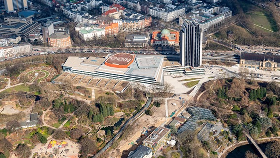 Das Luftbild von 2022 zeigt das Congress Center Hamburg (CCH). © dpa Foto: Daniel Reinhardt