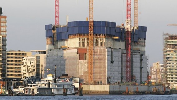 Die Baustelle der Elbphilharmonie in Hamburg © dpa Foto: Tobias Kleinschmidt