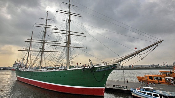 Museumsschiff 'Rickmer Rickmers' © dpa Foto: Bodo Marks