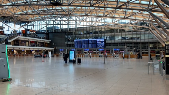 Leere Terminal-Halle. © NDR 