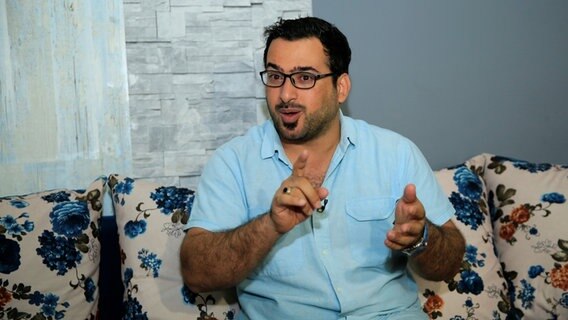 Der irakische Journalist Muntaser Al-Saidi © picture alliance / AA | Haydar Hadi 