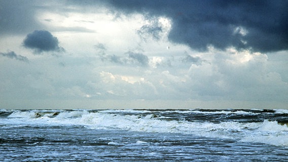 Stürmische Nordsee © dpa 