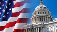 Die USA-Flagge weht vor dem Kapitol in Washington (Bildmontage). © Fotolia.com Foto: awenart, Rob Hill