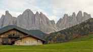 Die Geislerspitzen bei Vilnöss in den Dolomiten © NDR 