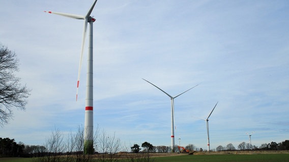 Windräder in Thomasburg © Frank Lüßmann 