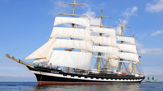 Segelschiff "Kruzenshtern" © Lutz Zimmermann/Hanse Sail 