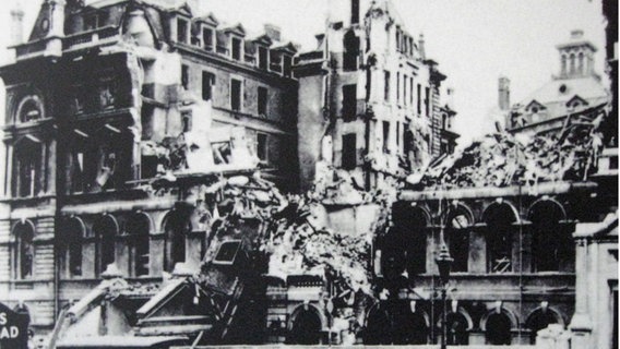 Zerstörtes Haus im Londoner Stadtzentrum © HTM Peenemünde Foto: Johann Lühe