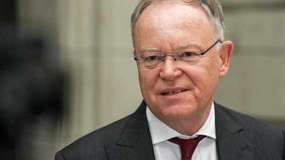 Niedersachsens Ministerpräsident Stephan Weil (SPD) © picture alliance / Fotostand Foto: Reuhl