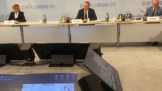 Minister Pistorius (SPD) nimmt an einer Sitzung von Europol teil. © Niedersächsisches Ministerium für Inneres und Sport 