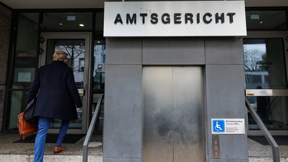 Osnabrück: Blick auf den Eingang vom Amtsgericht. © picture alliance/dpa | Friso Gentsch Foto: Friso Gentsch