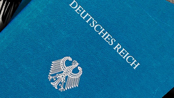 Reichsbürgerpass © picture alliance/Bildagentur-online Foto: Ohde