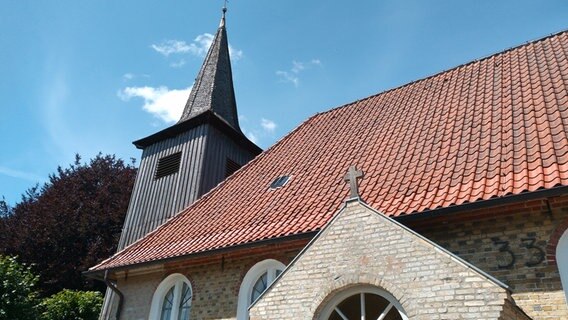 Die Kirche in Arnis. © NDR Foto: Lukas Knauer