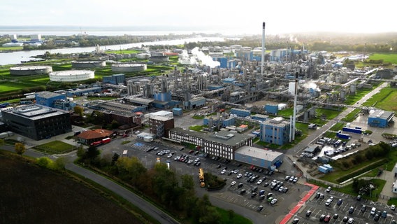 Luftaufnahme des Sasol Werks in Brunsbüttel. © NDR 