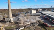 Gesprengte Rauchgasentschwefelung und Silo des Gemeinschaftskraftwerks in Kiel © NDR 