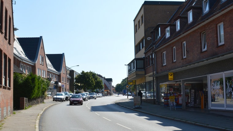 Ein aktuelles Bild von der Berliner Straße in Lauenburg. © NDR Foto: Anne Passow