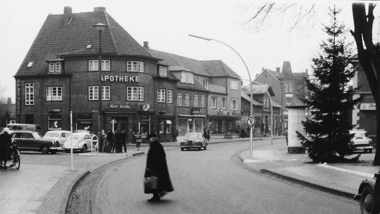 Eine historische Aufnahme einer Apotheke in Niebüll. © Verein für Niebüller Geschichte e.V. Foto: Verein für Niebüller Geschichte e.V.