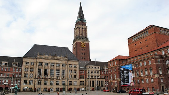 Das Kieler Rathaus © NDR Foto: Berit Ladewig