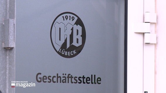 Ein Bild der Plakette des VfB Lübeck. © Screenshot 