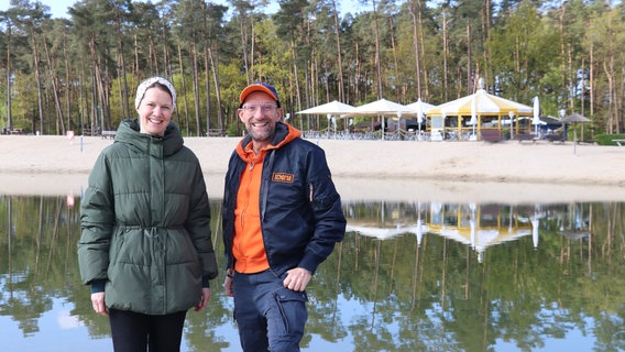 Schorse und Svenja Thiele-Naujock vom Südsee-Camp © NDR Foto: Luisa Müller