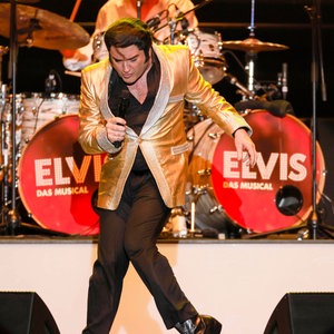 Grahame Patrick Doyle bei einem Gastspiel von Elvis - Das Musical in Erfurt © IMAGO / Future Image 