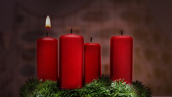 Adventskranz © fotolia.com Foto: by-studio