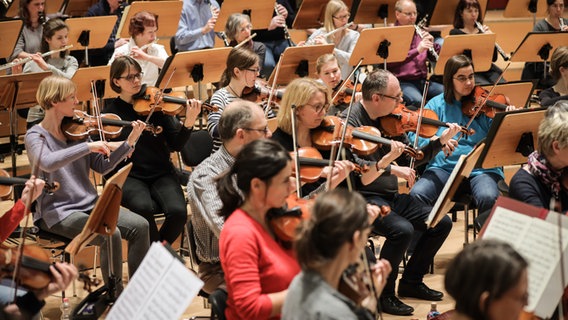 Probeneindrücke der NDR KostProbe im Rolf-Liebermann-Studio © NDR Foto: Marcus Krüger