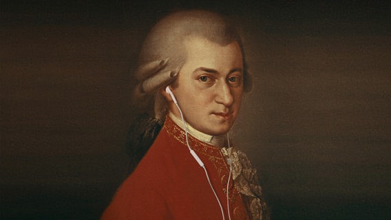 Montage: Wolfgang Amadeus Mozart mit In-Ohr-Kopfhörern © picture-alliance/ dpa/dpaweb | Andy Bernhaut 