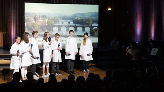 Spurensuche zur "Moldau" mit der Klasse 7a der Goetheschule Hannover © NDR / Amrei Flechsig Foto: Amrei Flechsig