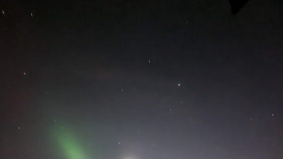 Am Nachthimmel von MV sind die Polarlichter zu sehen. © ndr Foto: Marion Breitsprecher aus Herrnburg