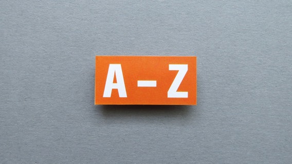 Auf einem Schild steht "A-Z". © photocase Foto: knallgrün