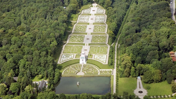 Der Barockgarten von Schloss Gottorf in Schleswig aus der Luft. © Stiftung Schleswig-Holsteinische Landesmuseen Foto: Marcus Dewanger