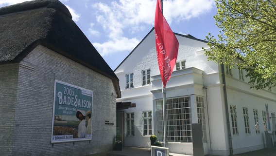 Der Eingang zum "Museum Kunst der Westküste" auf der Insel Föhr. © NDR Foto: Gitte Alpen
