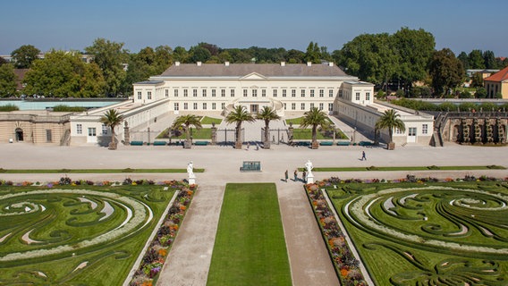Blick auf Schloss Herrenhausen in Hannover © VolkswagenStiftung Foto: Coptograph