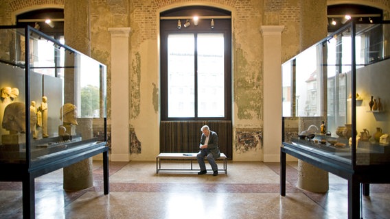 Ethnographischer Saal im Neuen Museum Berlin Ethnographischer Saal im Neuen Museum Berlin © picture alliance / photothek Foto: Thomas Trutschel