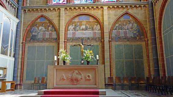 Altar im Bremer Dom St. Petri. © NDR Foto: Kathrin Weber