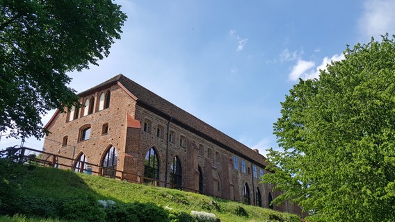 Klostergebäude in Zarrentin am Schaalsee. © NDR Foto: Kathrin Weber