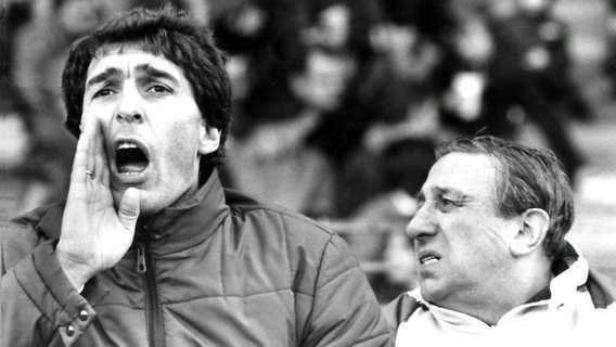 Werder-Manager Rudi Assauer (l.) und Trainer Fritz Langner © Witters 