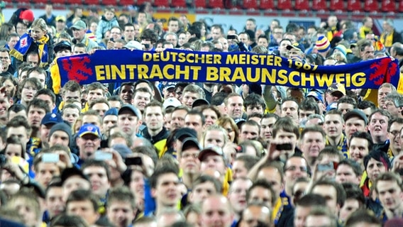 Fans von Eintracht Brauschweig © imago/cp24 