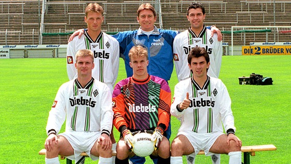 Robert Enke (vordere Reihe, Mitte) im Trikot von Borussia Mönchengladbach © picture-alliance 