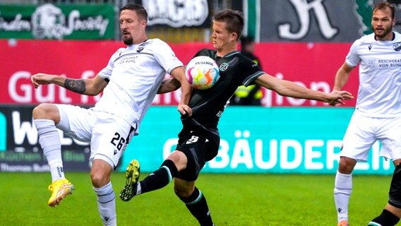 Spielszene SV Sandhausen - Hannover 96 © IMAGO/foto2press 