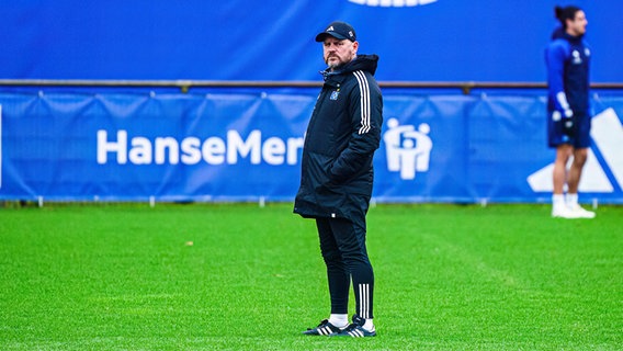 HSV-Trainer Steffen Baumgart vor seinem Debüt. © Imago /Eibner 
