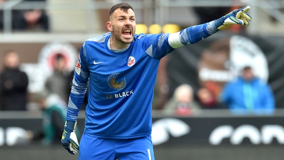 Keeper Markus Kolke vom FC Hansa Rostock © IMAGO / osnapix 