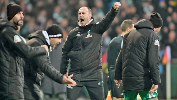 Jubel bei Werder Bremens Trainer Ole Werner © IMAGO / Nordphoto 