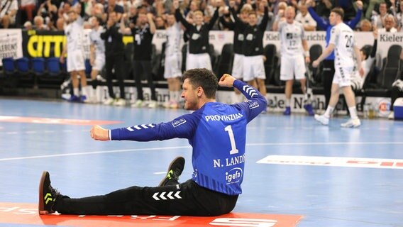 Jubel bei Niklas Landin vom THW Kiel © IMAGO / Claus Bergmann 